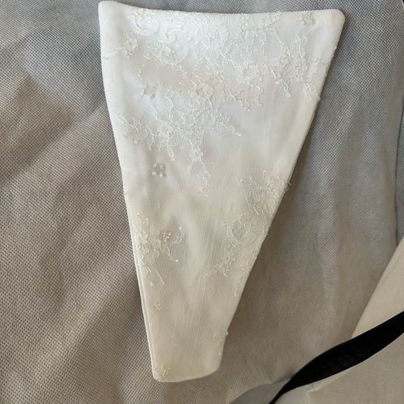 Azazie Salena Wedding dress in diamond white. Fit and flare. - Picture 3 of 6